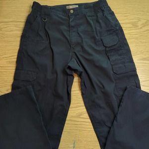5.11 Tactical Men's 34x32 Navy Cargo Pants Lots of Pockets